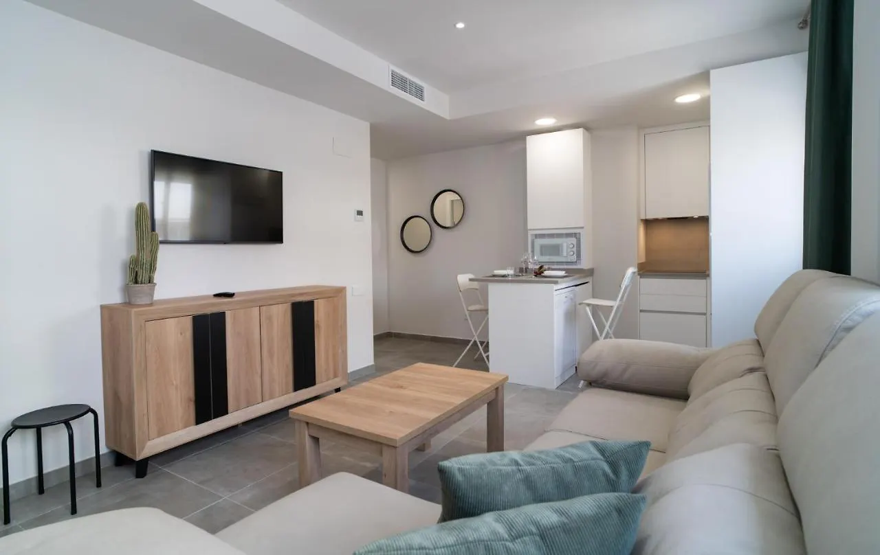 Aac Malaga - Apartamento Muy Comodo Y Bien Comunicado, A 1,3Km Del Centro 0*,  Spain